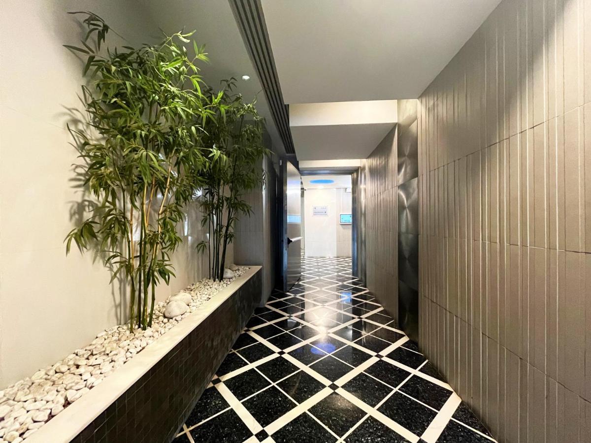 Elegante Bilocale Torre Pontina Apartment Latina Exterior foto